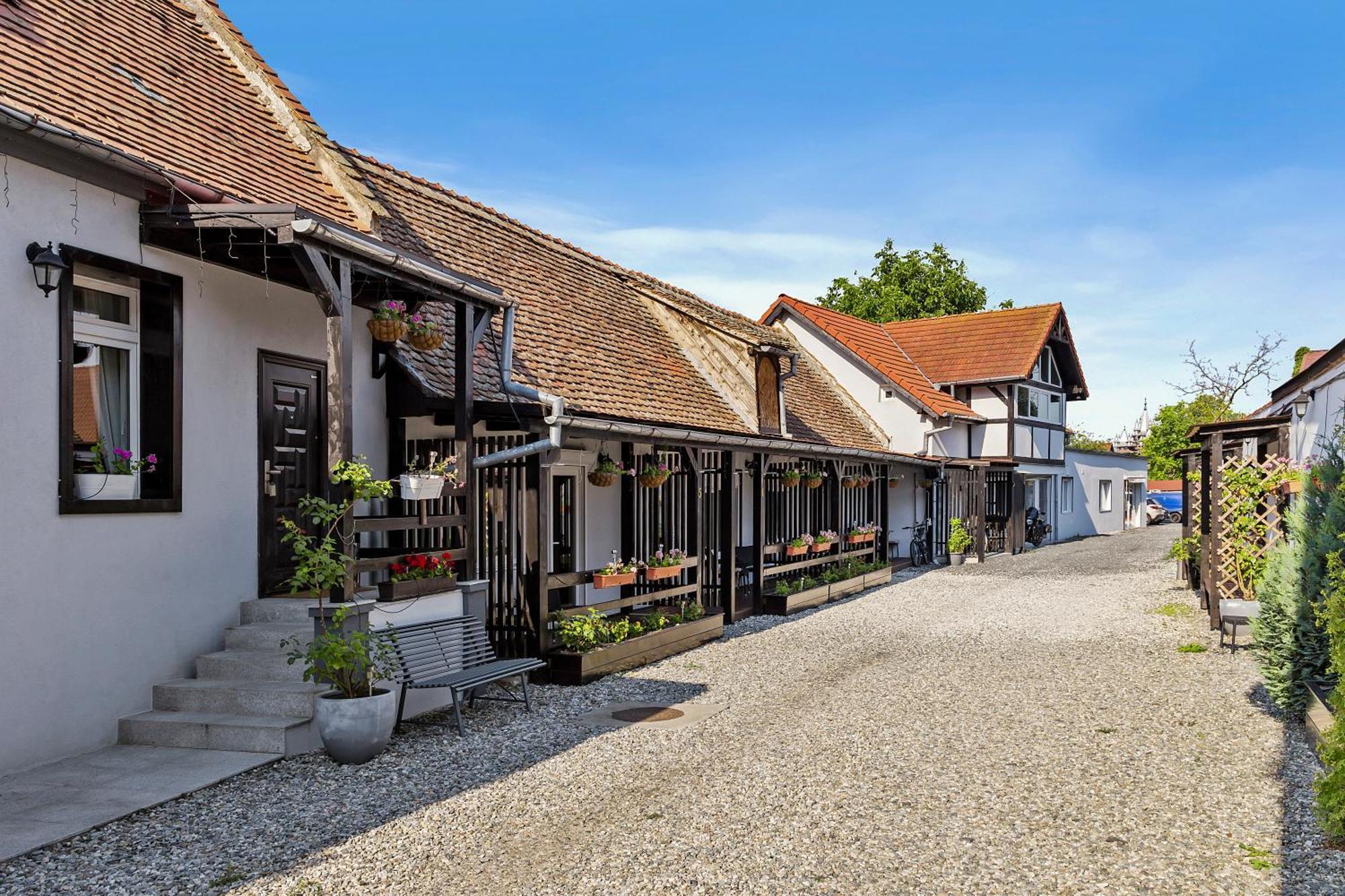 Pensiunea Alina "Adults Only" Sibiu Eksteriør billede